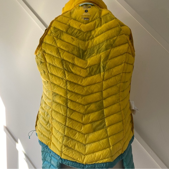 Mountain hardware 800 Down Packable Lightweight Jacket -XS - Picture 12 of 14